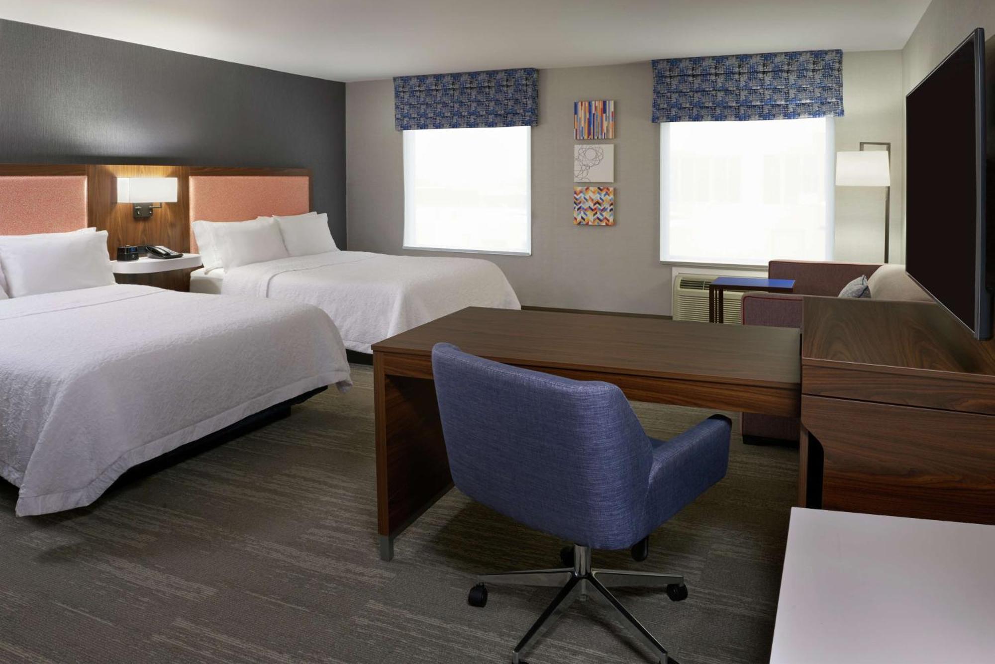 Hampton Inn & Suites Montreal-Dorval Exterior foto