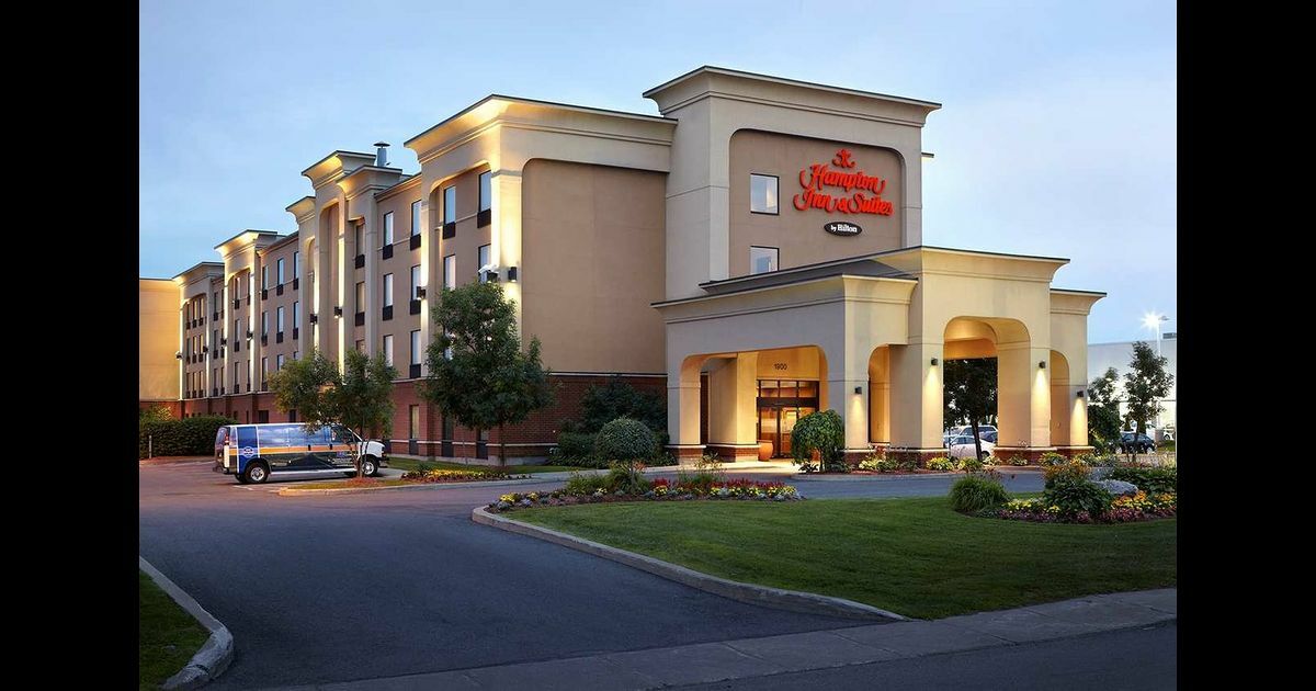 Hampton Inn & Suites Montreal-Dorval Exterior foto
